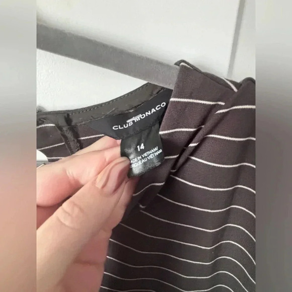 Club Monaco | Olive + White Striped Maxi Dress W/ Keyhole Back  | Size 14 - Picture 10 of 11